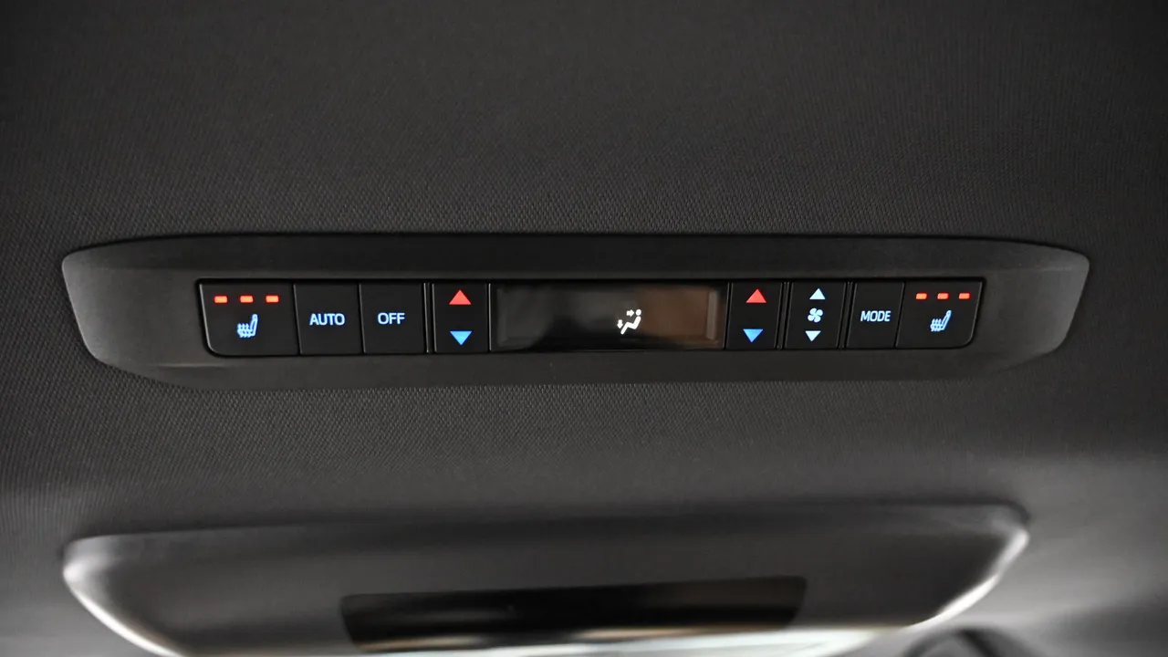Toyota Sienna — miniaturë 16