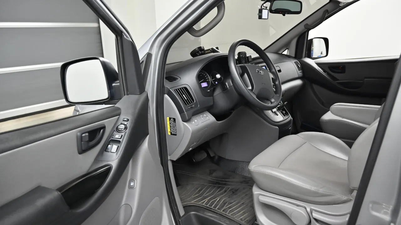Hyundai Starex — miniaturë 11