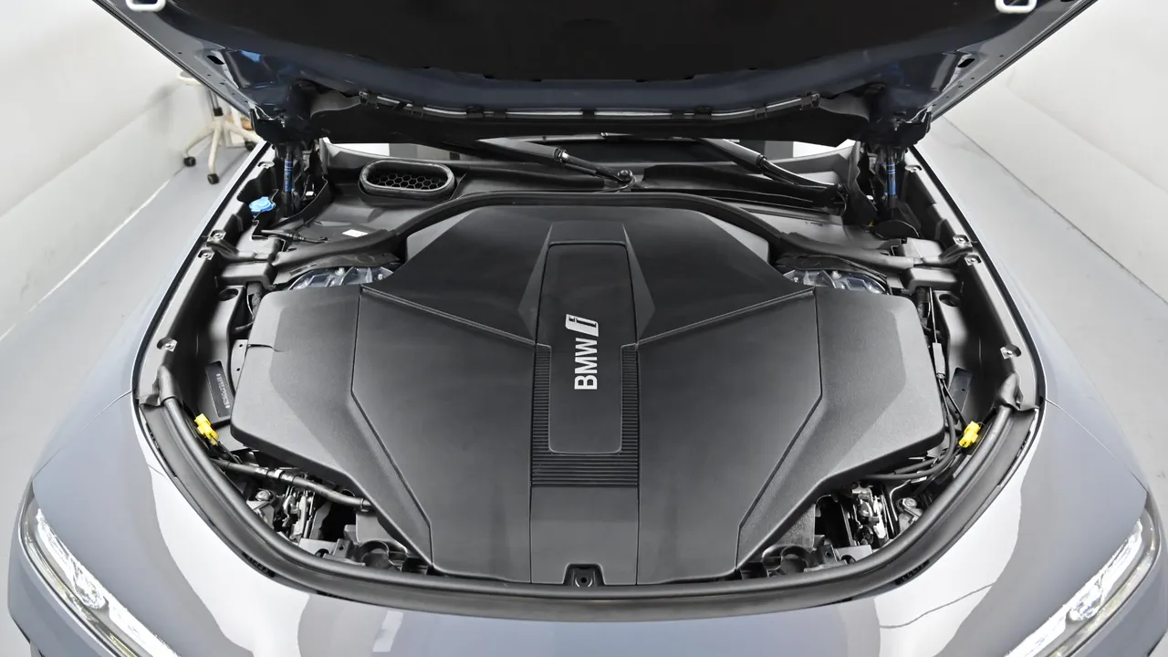 BMW i7 — miniaturë 6