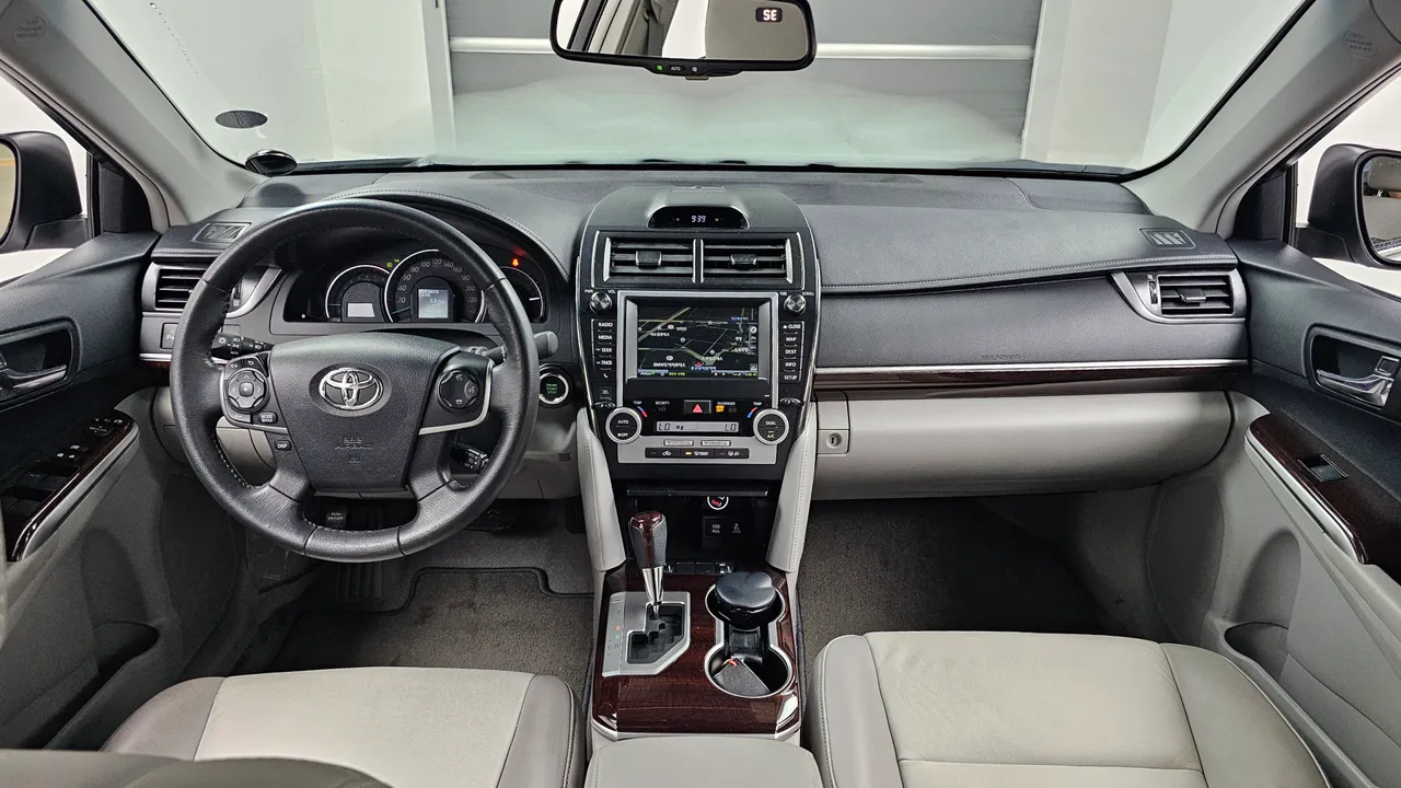 Toyota Camry — miniaturë 7