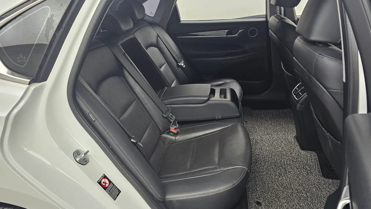 Hyundai Grandeur — miniaturë 12