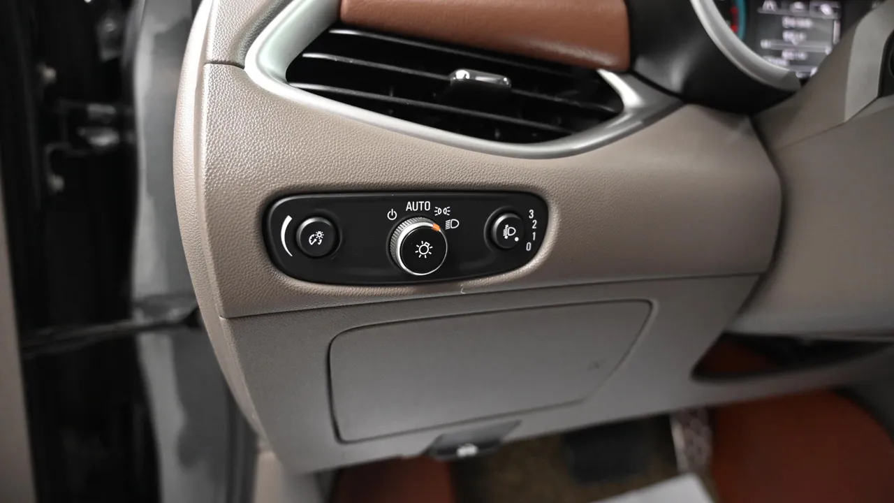 Chevrolet Malibu — miniaturë 16