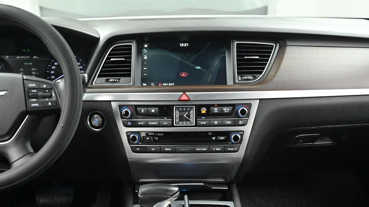 Genesis G80 — miniaturë 14