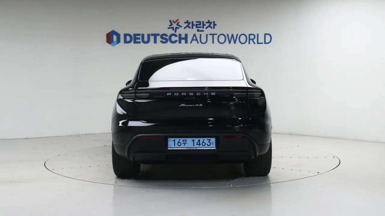 Porsche Macan — miniaturë 4