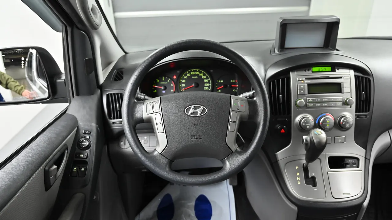 Hyundai Starex — miniaturë 13