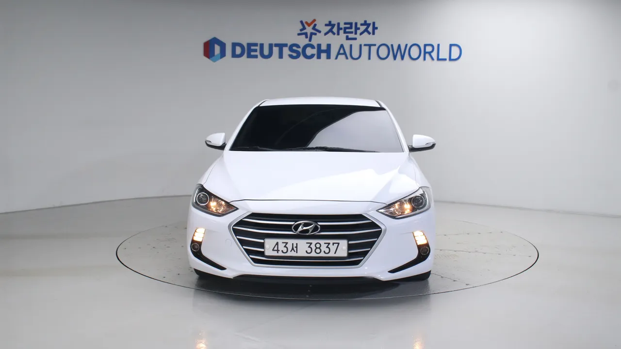 Hyundai Avante — miniaturë 3
