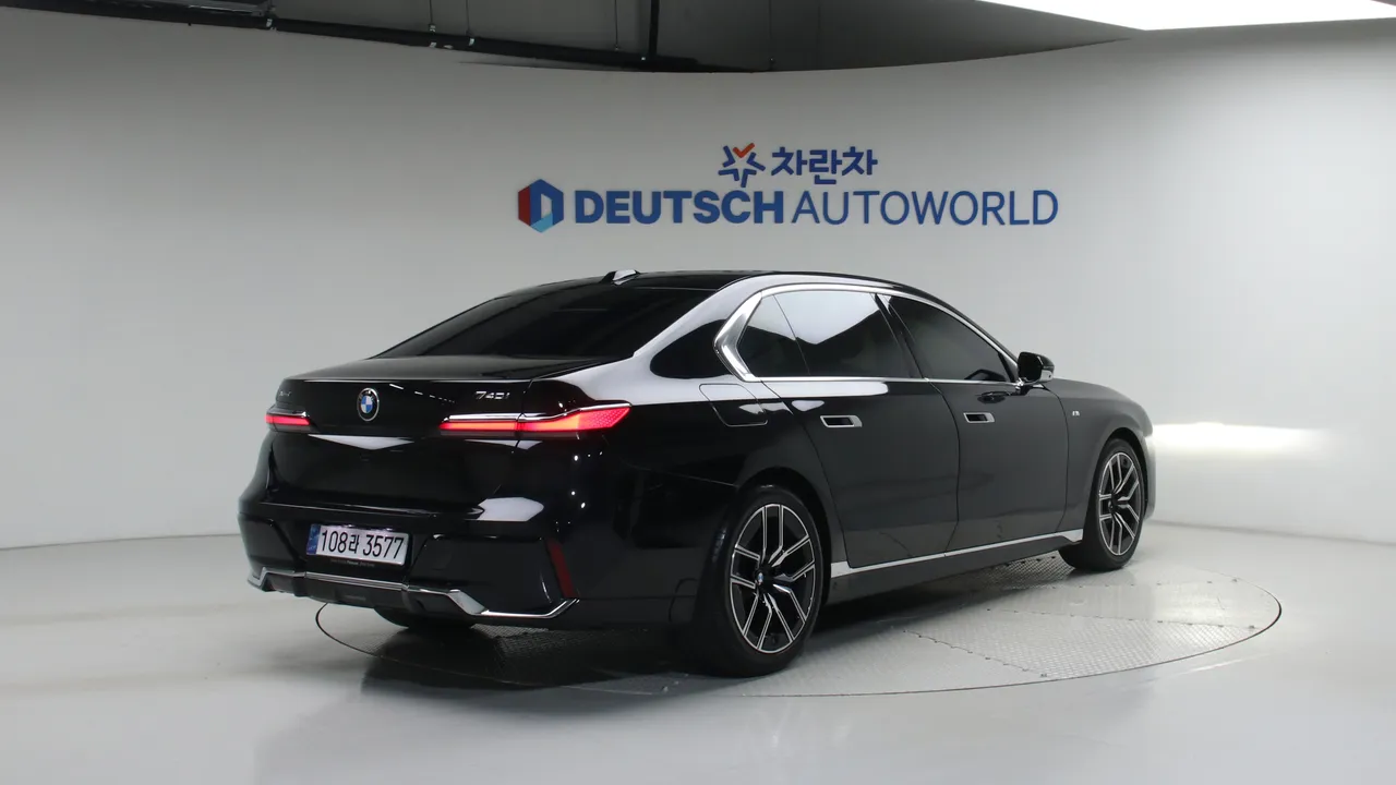 BMW 7er — miniaturë 2