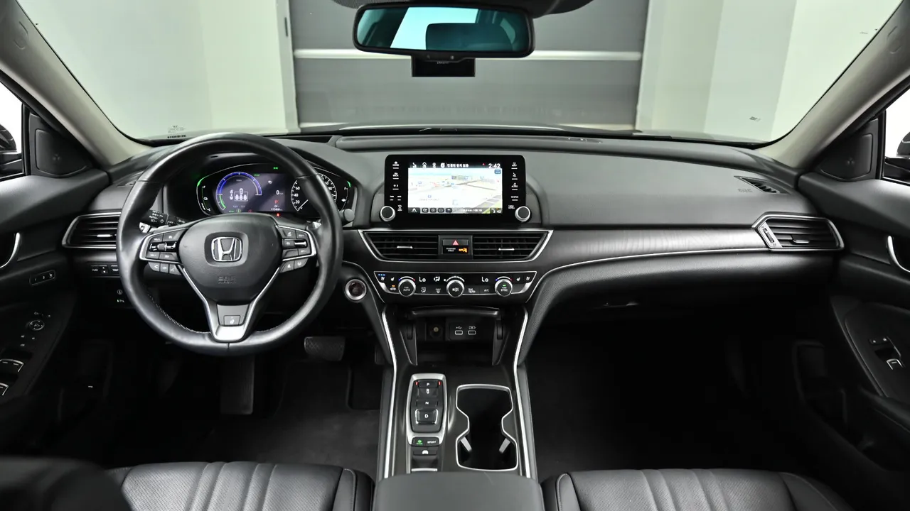 Honda Accord — miniaturë 7