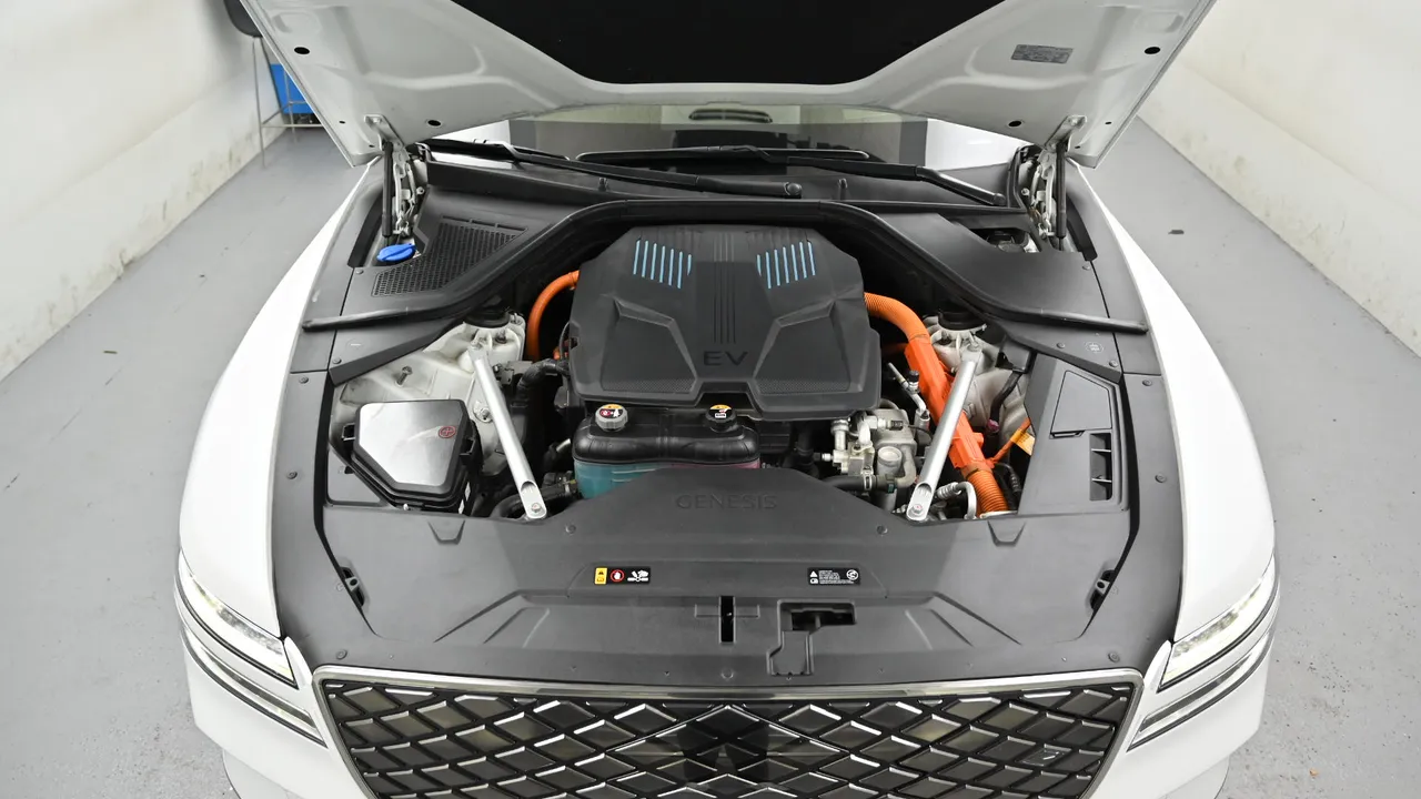 Genesis G80 — miniaturë 6