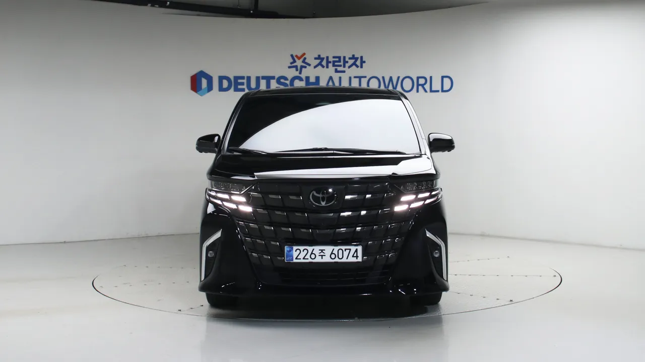Toyota Alphard — miniaturë 3