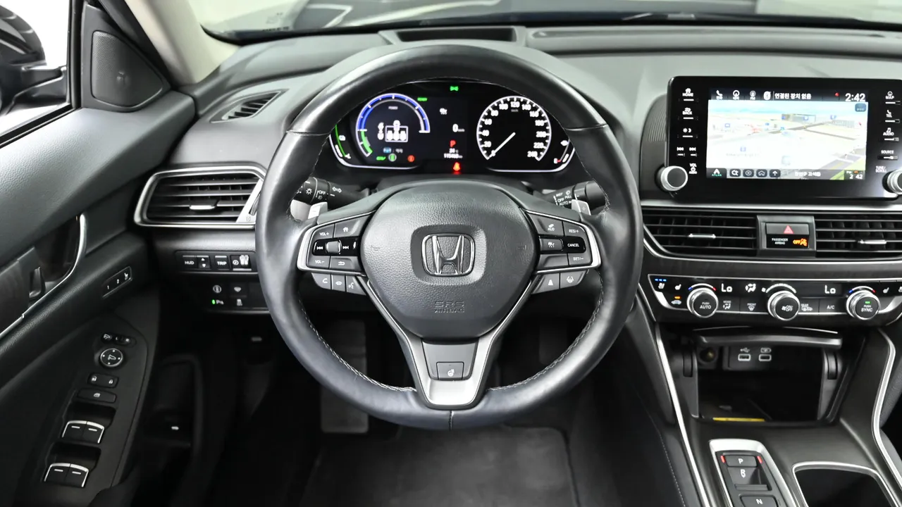 Honda Accord — miniaturë 13