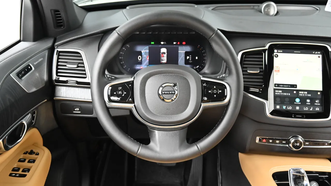 Volvo XC90 — miniaturë 13