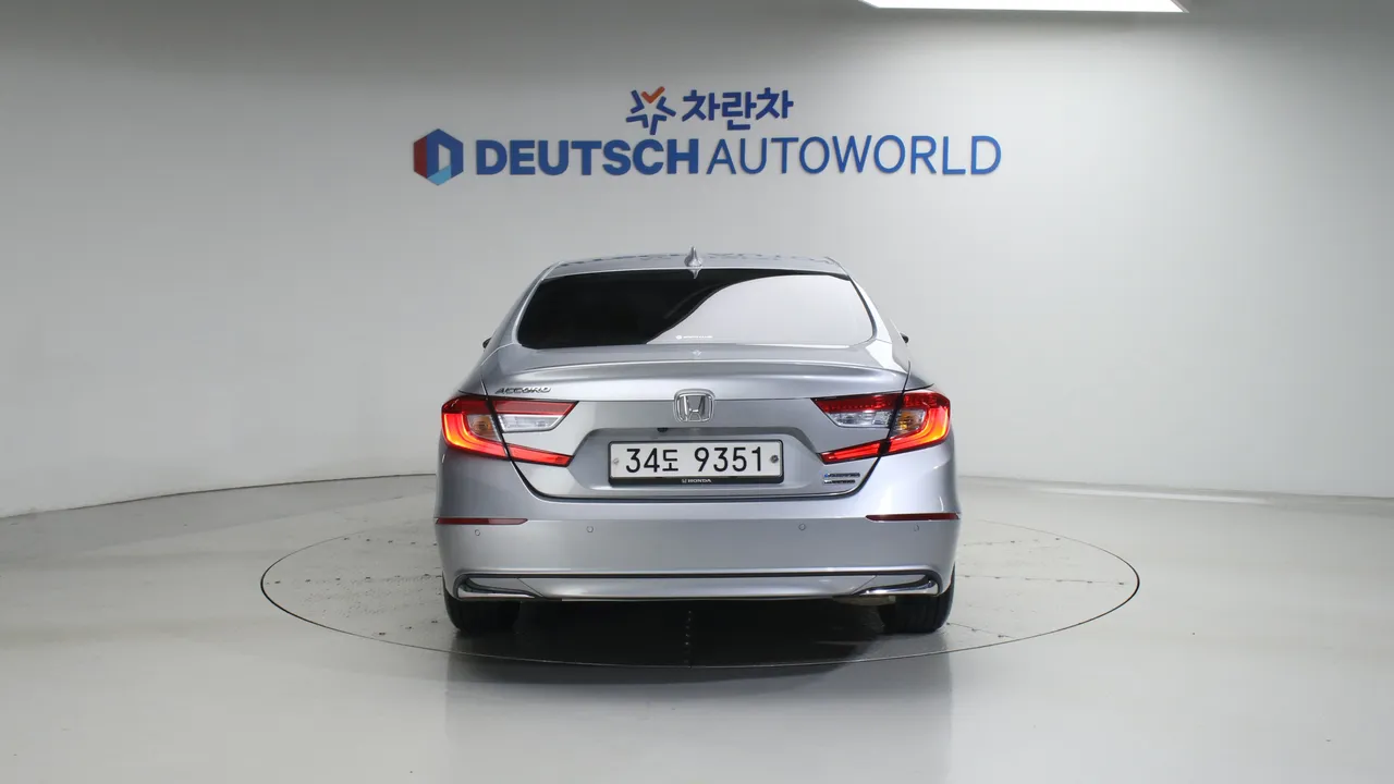 Honda Accord — miniaturë 4