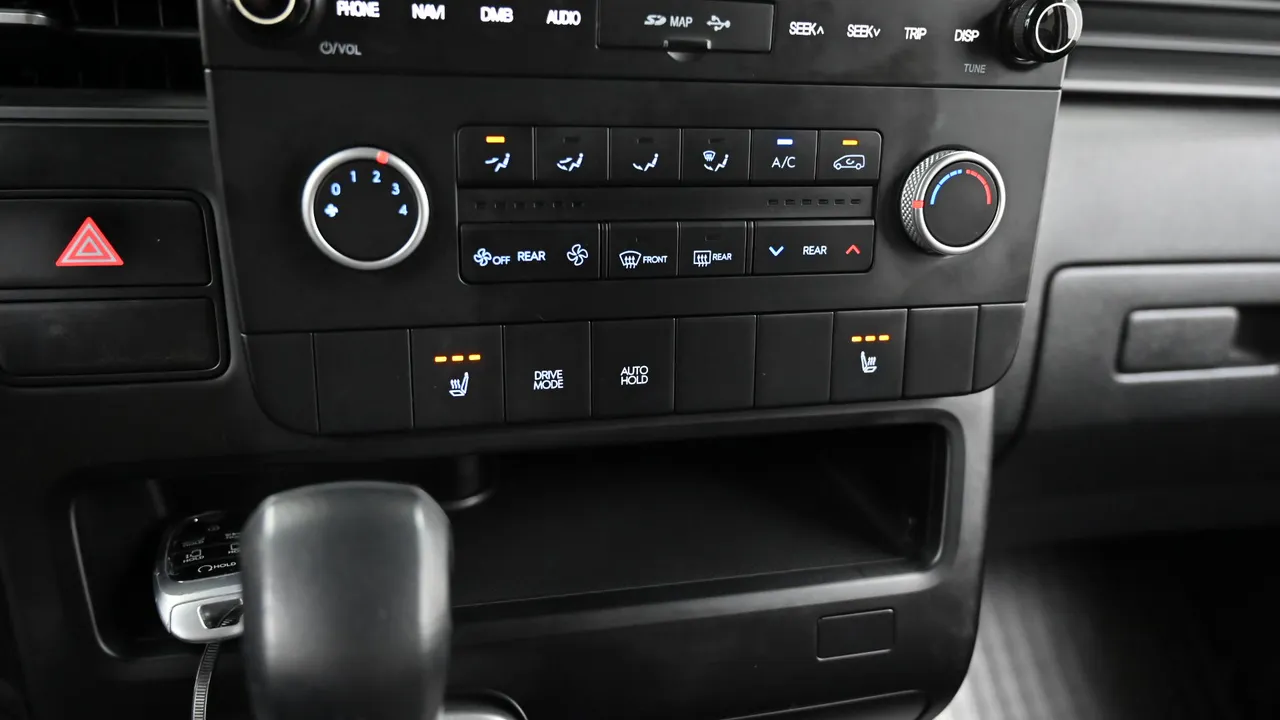Hyundai Staria — miniaturë 17