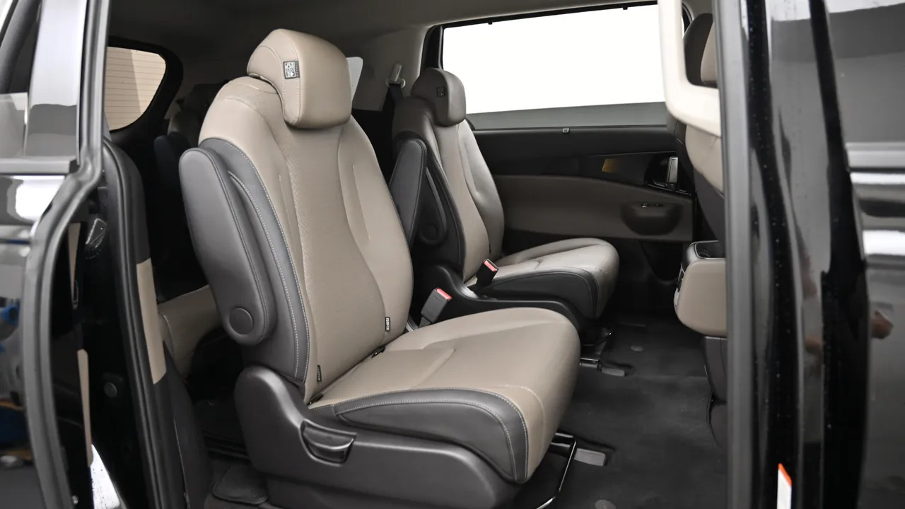 Kia Carnival — miniaturë 12