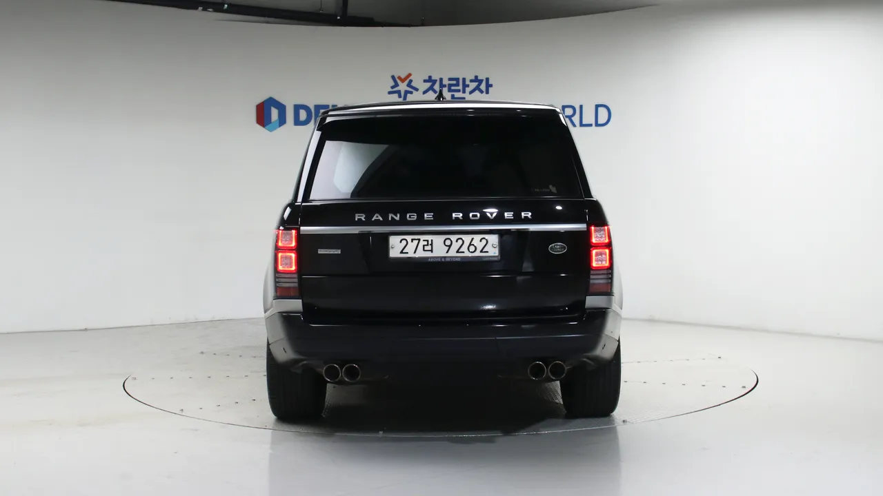 Land Rover Range Rover — miniaturë 4