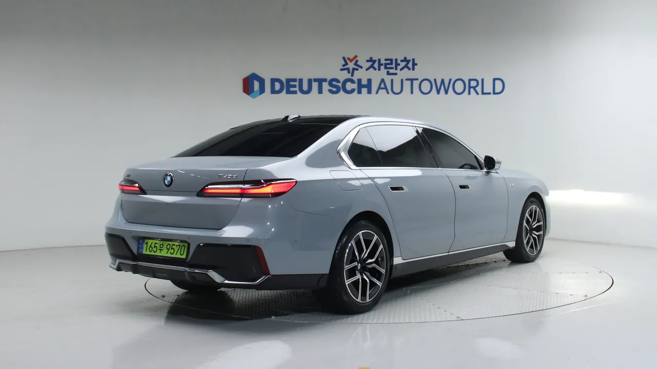 BMW 7er — miniaturë 21