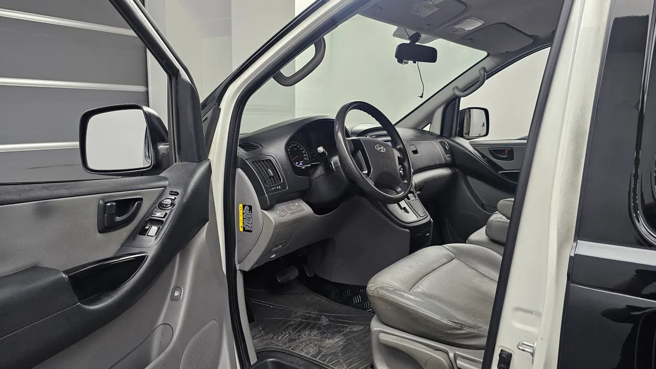 Hyundai Starex — miniaturë 11