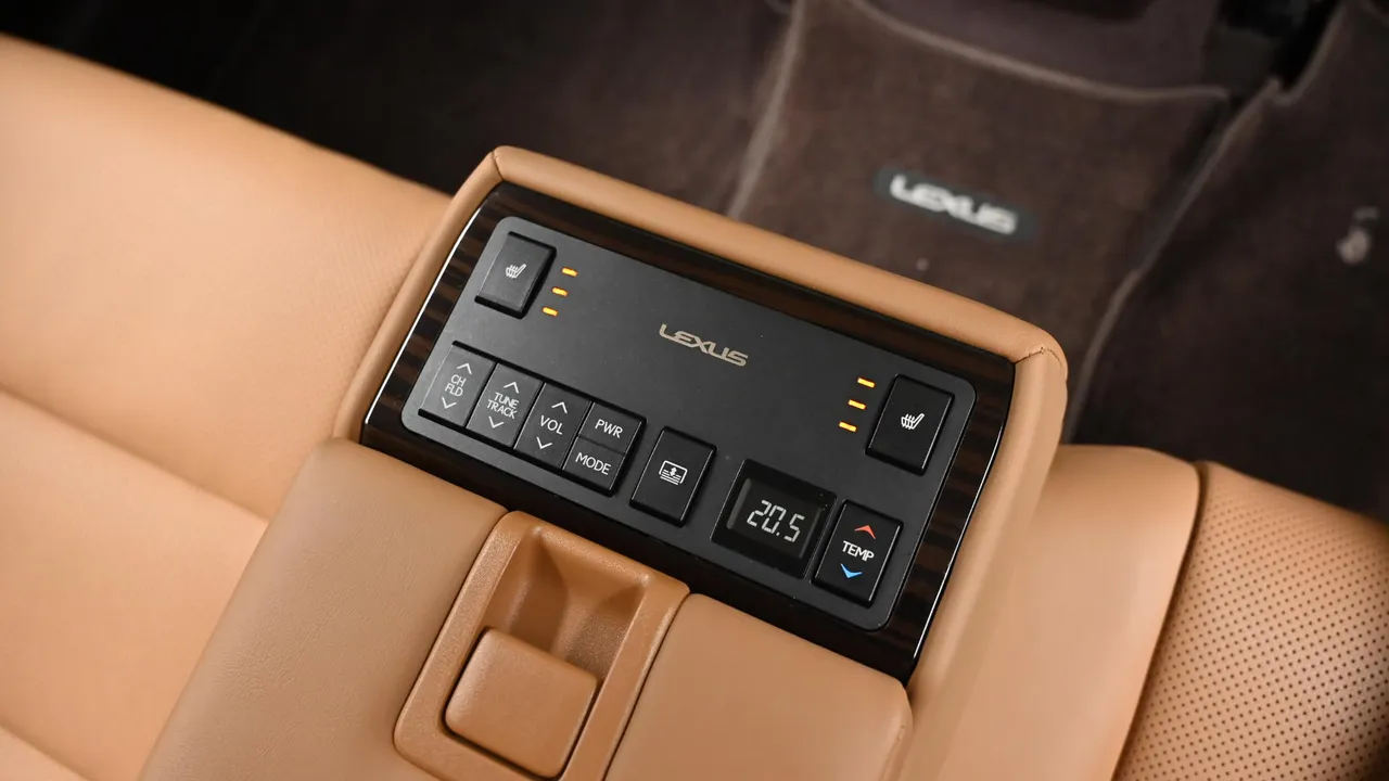 Lexus ES — miniaturë 16