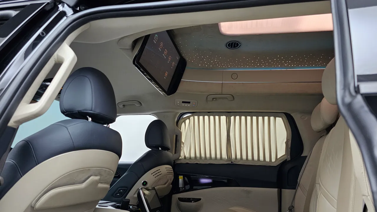 Kia Carnival — miniaturë 45