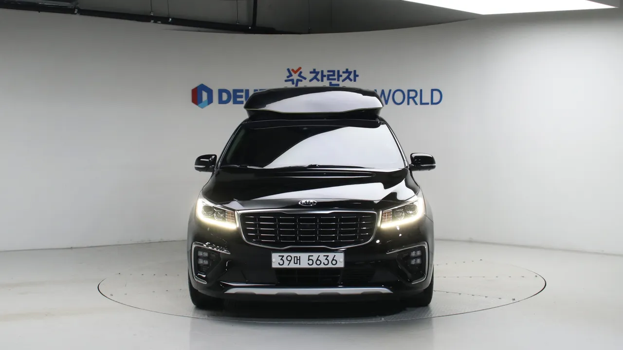 Kia Carnival — miniaturë 3