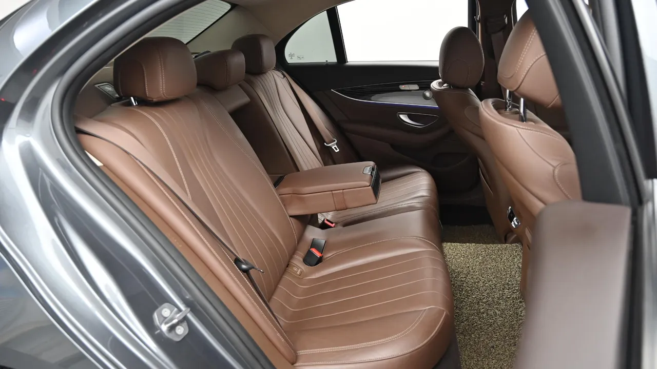 Mercedes-Benz E-klasse — miniaturë 12