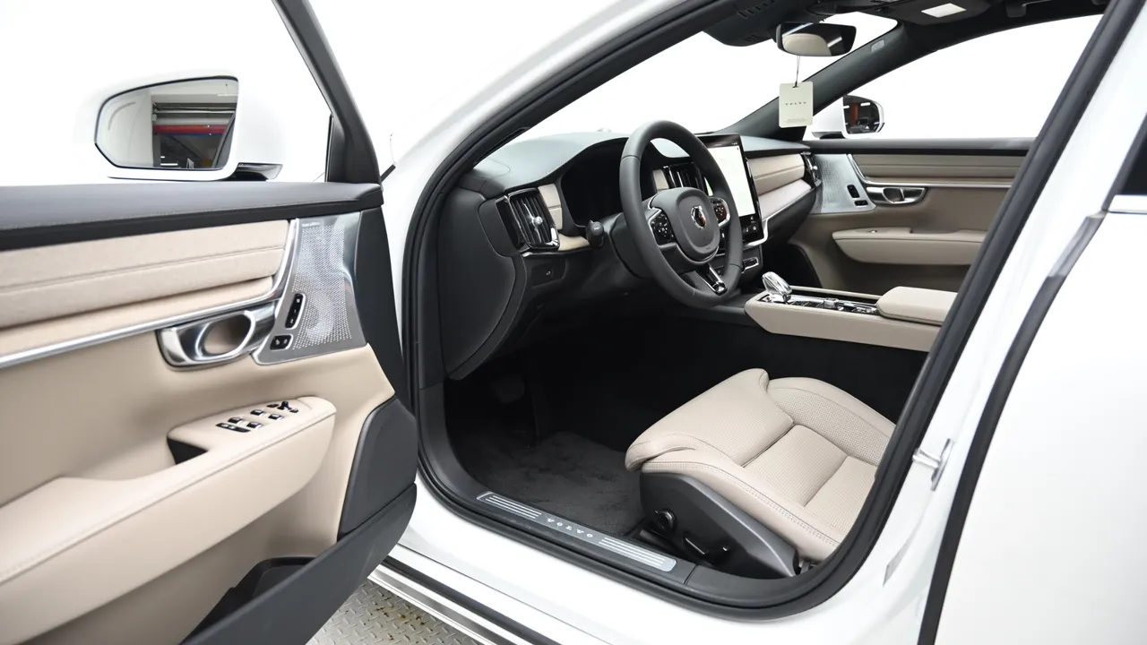 Volvo S90 — miniaturë 11