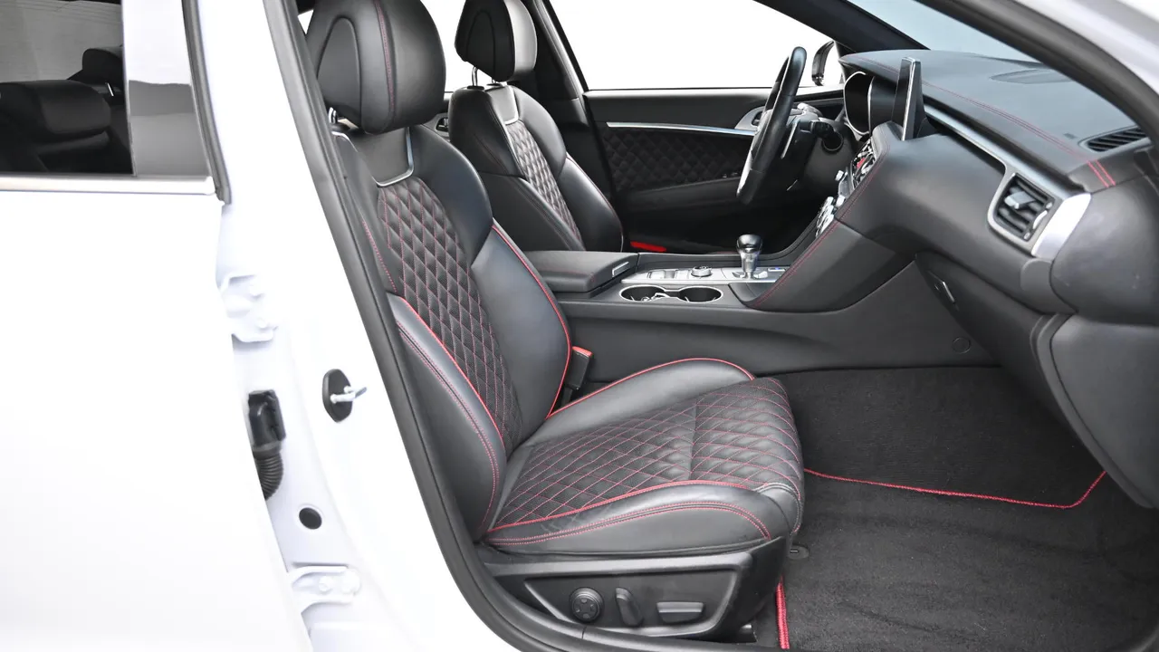 Genesis G70 — miniaturë 10