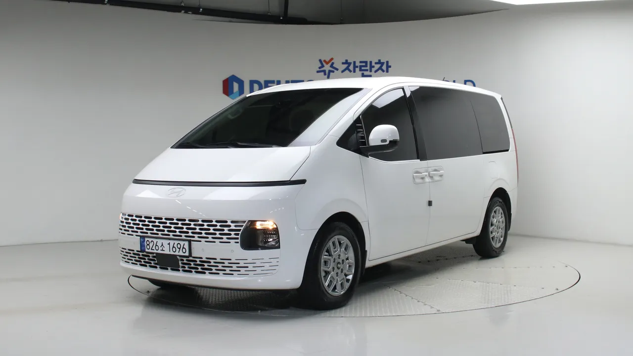 Hyundai Staria 1.6 2WD 카고 5인승 모던 — foto 1