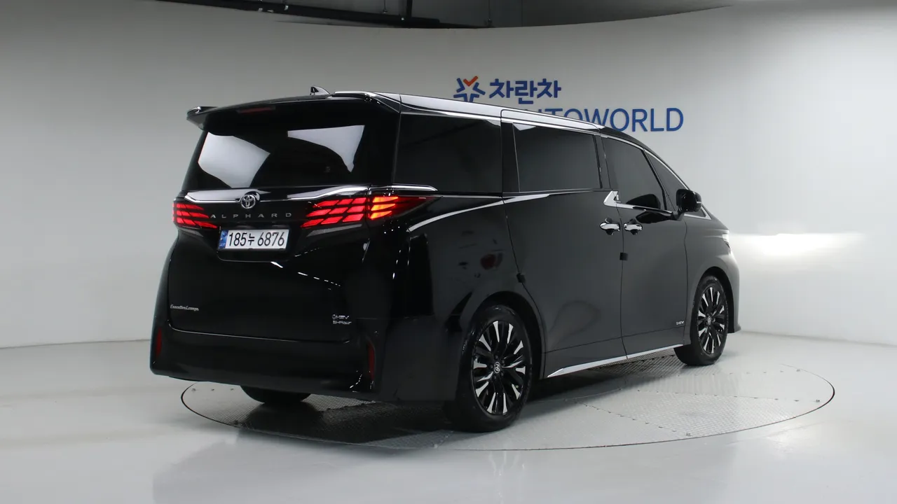 Toyota Alphard — miniaturë 2