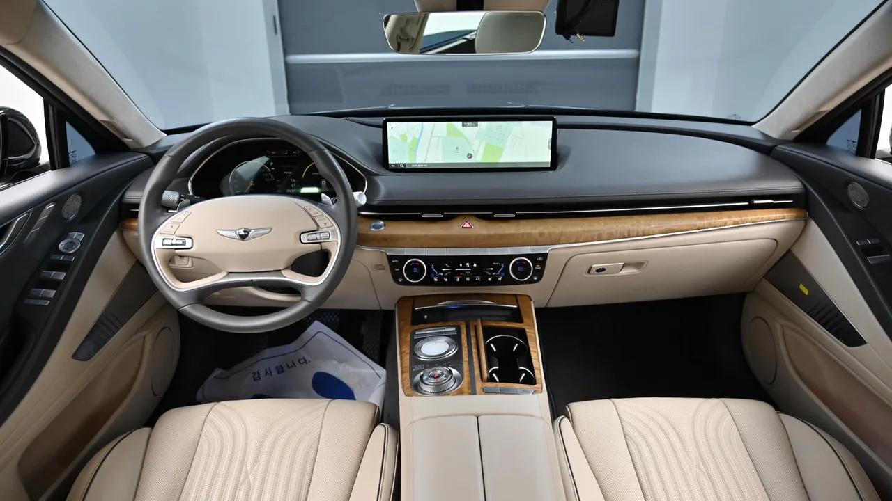 Genesis G80 — miniaturë 7