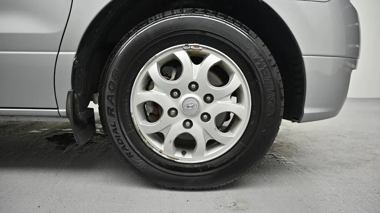 Hyundai Starex — miniaturë 5