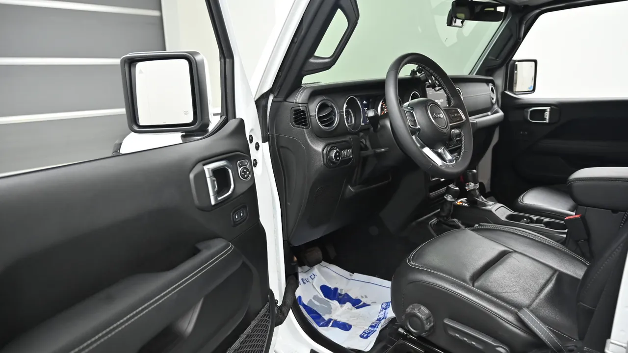 Jeep Wrangler — miniaturë 11