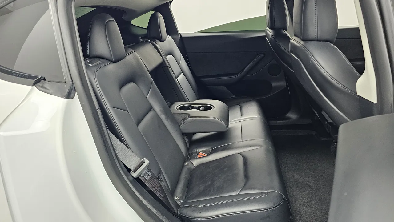 Tesla Model Y — miniaturë 12