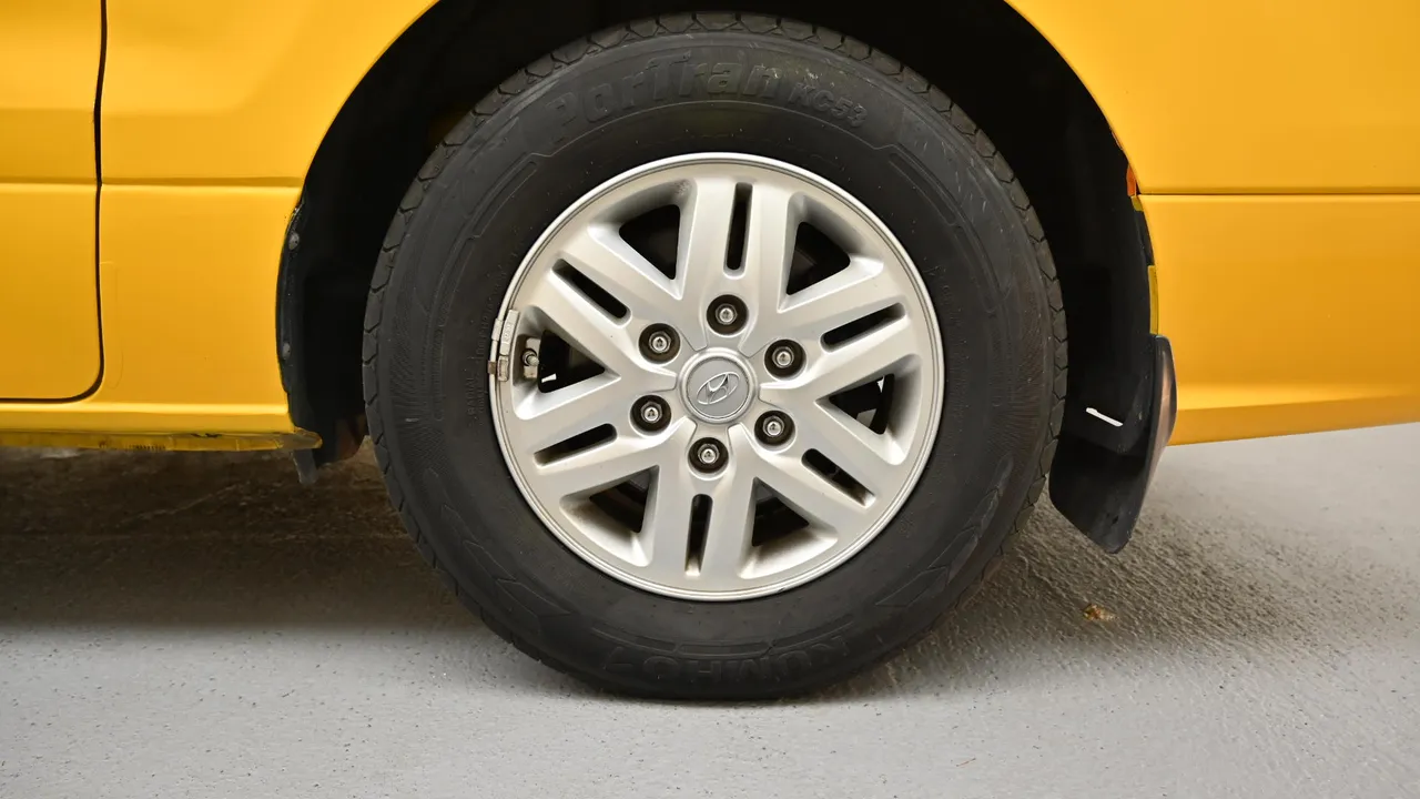 Hyundai Starex — miniaturë 5