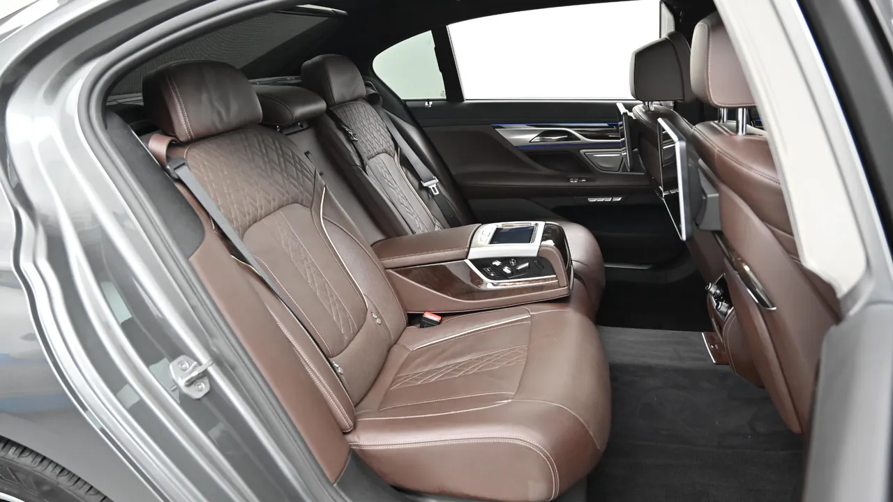 BMW 7er — miniaturë 12