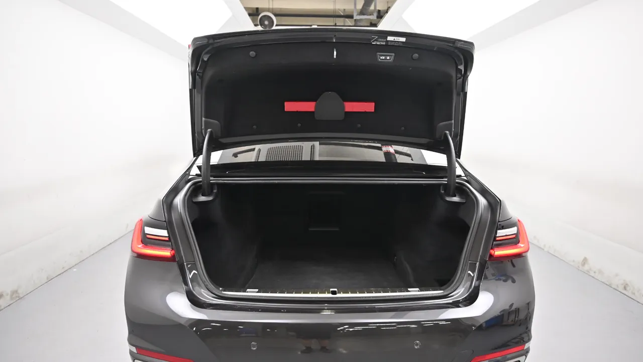 BMW 7er — miniaturë 19