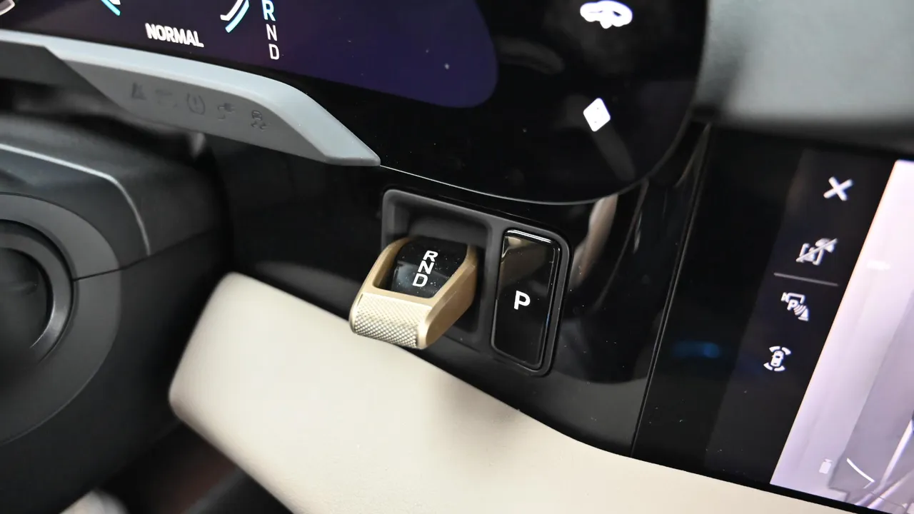 Porsche Taycan 93.4kWh Base