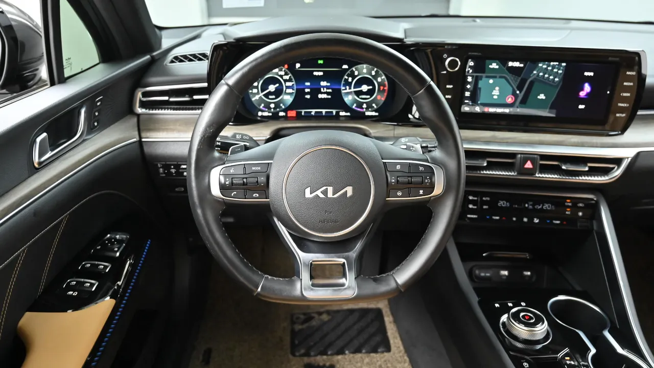 Kia K5 — miniaturë 13