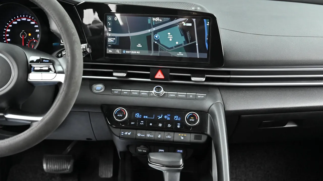 Hyundai Avante — miniaturë 14