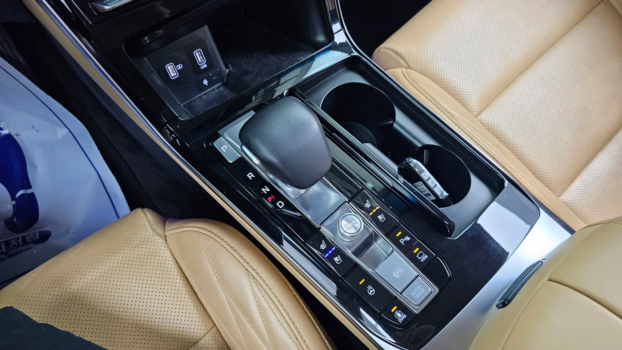 Kia K7 — miniaturë 9