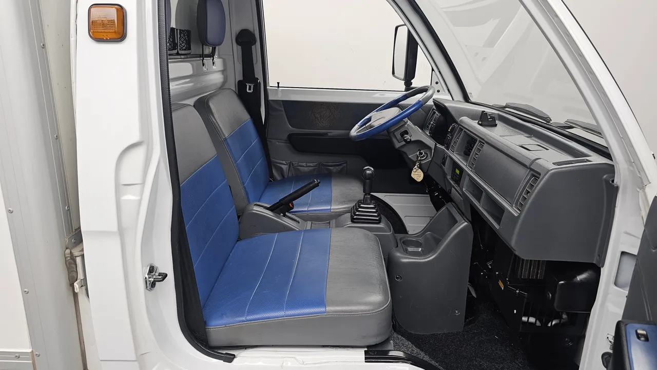 Chevrolet (GM Daewoo) New Labo Built-in Truck Long Cargo