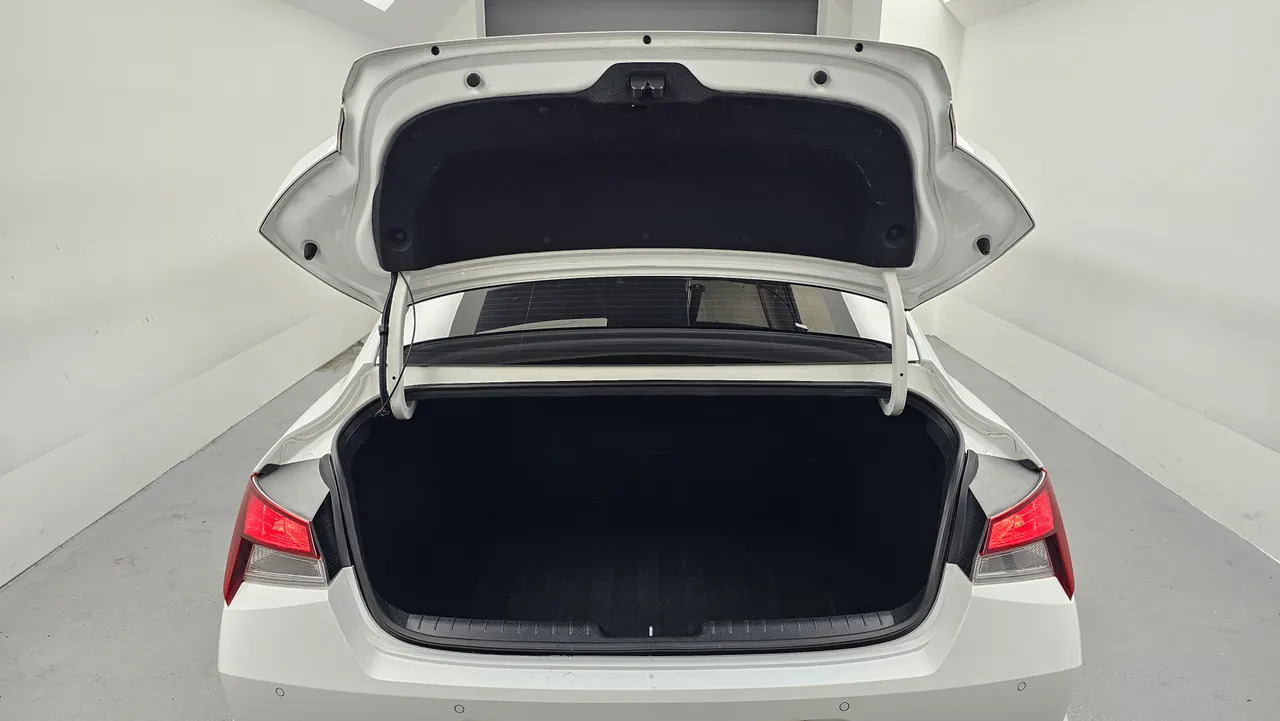 Hyundai Avante — miniaturë 19