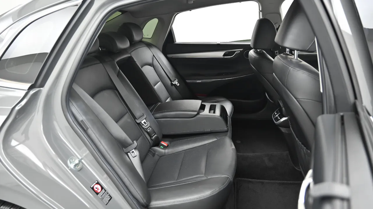 Hyundai Grandeur — miniaturë 12