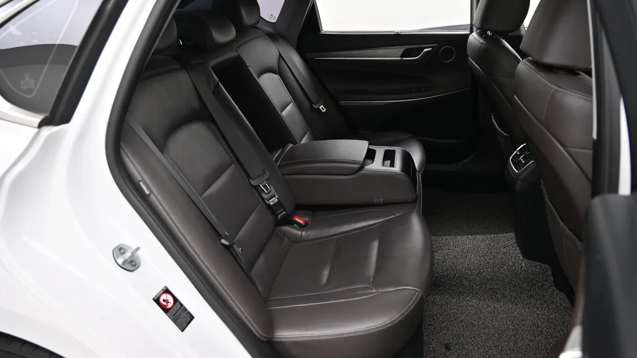 Hyundai Grandeur — miniaturë 12