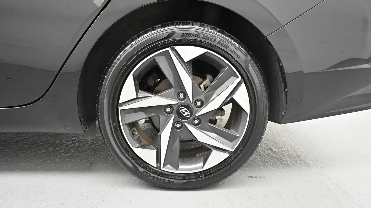 Hyundai Avante — miniaturë 5