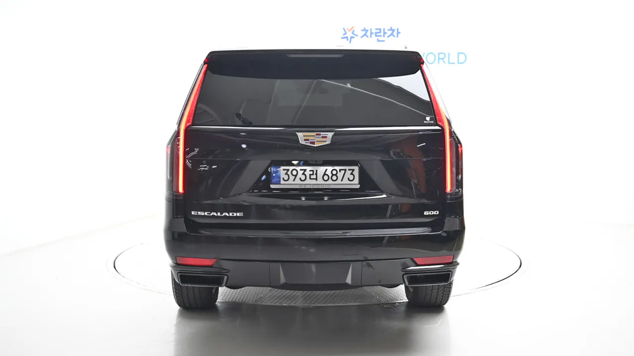 Cadillac Escalade — miniaturë 4