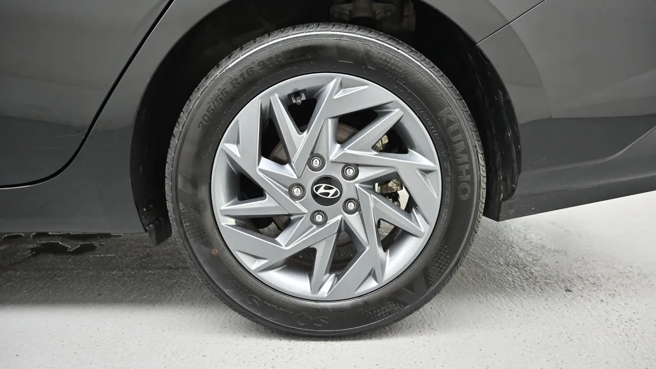 Hyundai Avante — miniaturë 5
