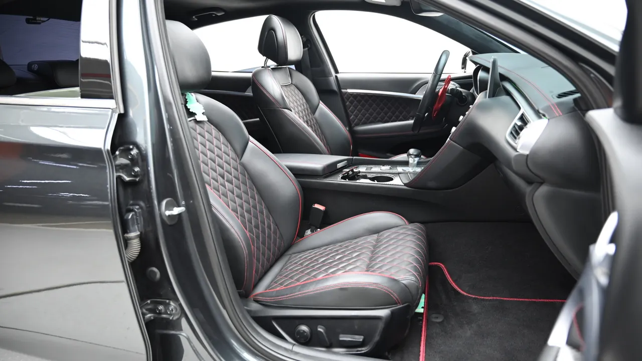 Genesis G70 — miniaturë 10