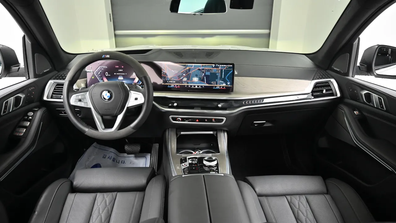 BMW X7 — miniaturë 7